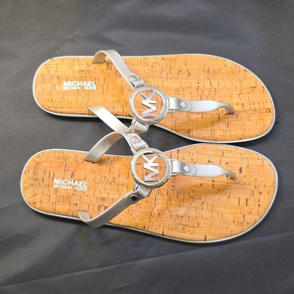 BRAND NEW MICHAEL KORS MK CHARM JELLY FLIP FLOP CORK BOTTOM SANDAL - Picture 7 of 16